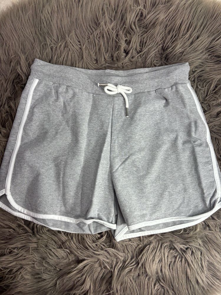 Basic Grey bum Shorts