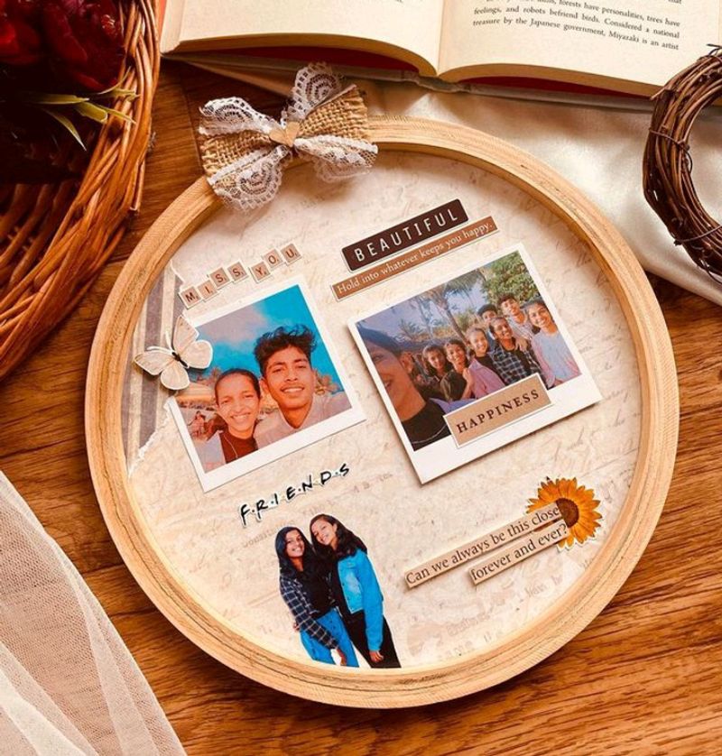 Hoop Photo Frame