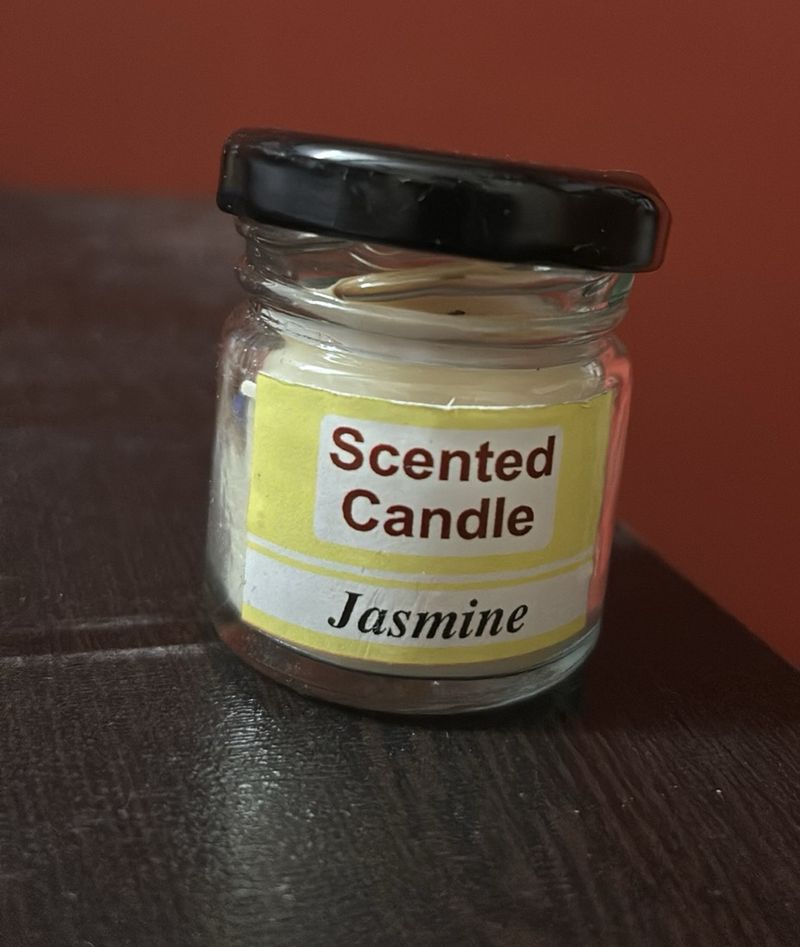 jasmine scent candle