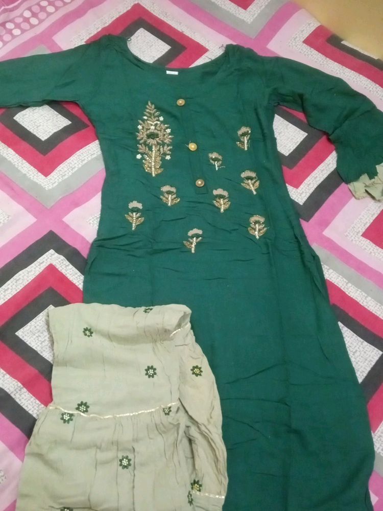 Beautiful 😍 Green Skirt Kurta