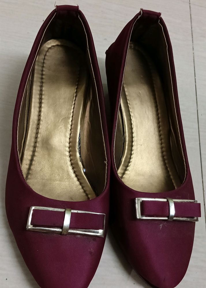 Maroon bellies Cum Heels 👠