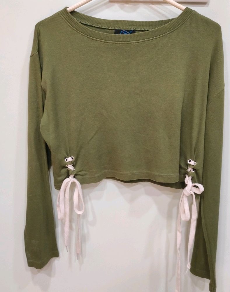 Olive Knot Crop top