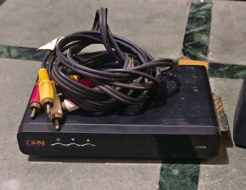 DEN Cable Set Of Box + NOC - No Remote