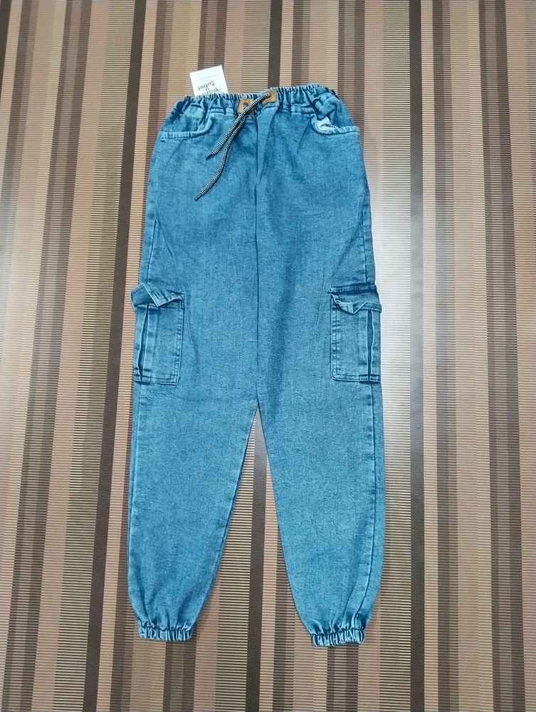 U-55 Size 28 Cago Straight Women Denim Jeans