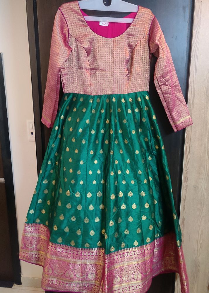 Pink And Green Pure Benarasi Frock With Dupatta