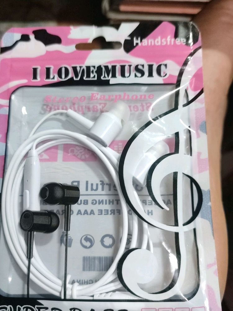 Branded New Seal Pack Headphones