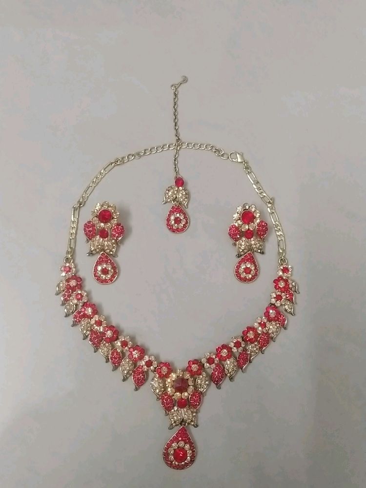 Red and Golden Necklace Set