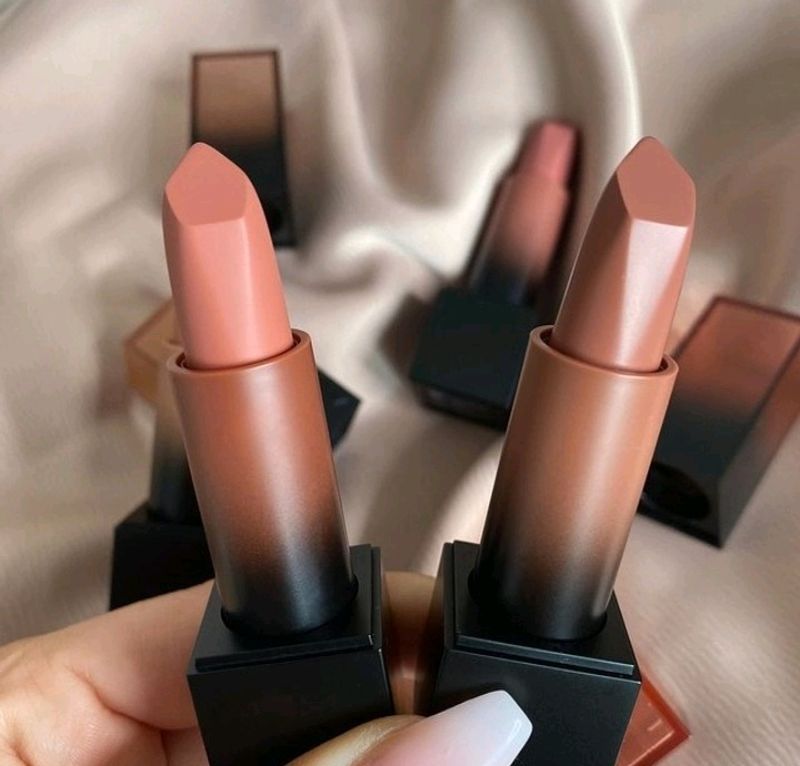 Pack Of 1 Lipstick For Women