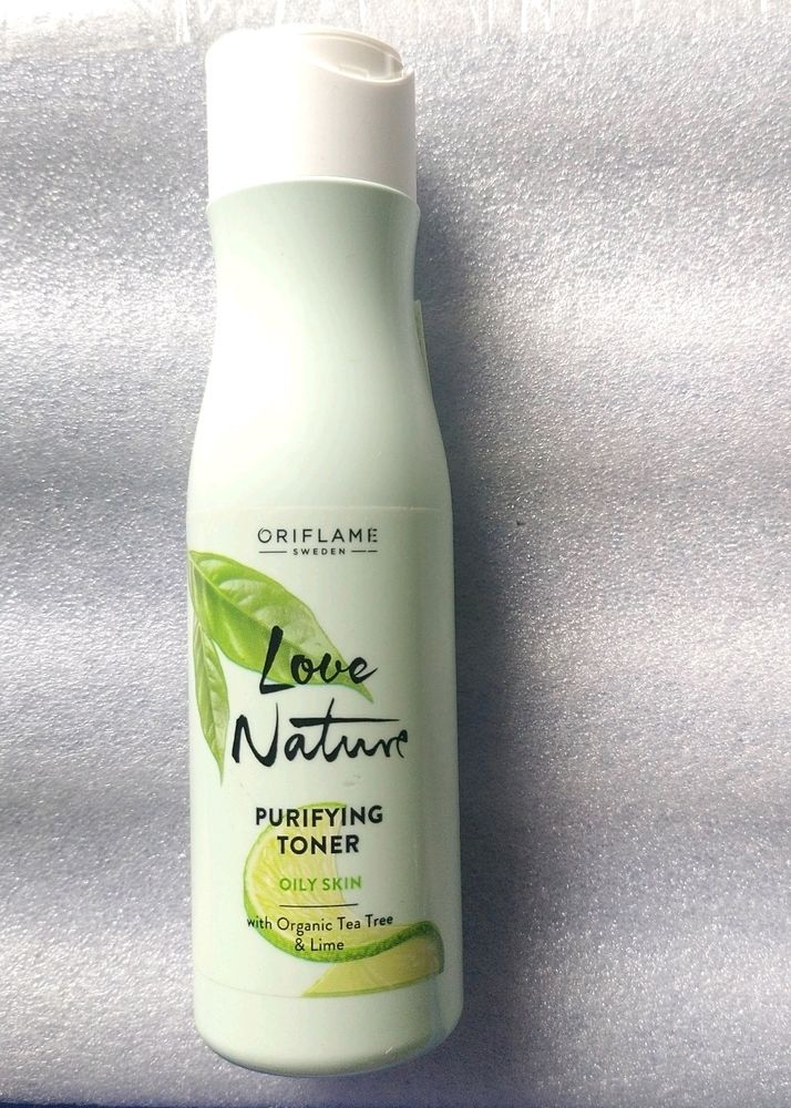 Purifying Toner with Organic Tea Tree & Lime