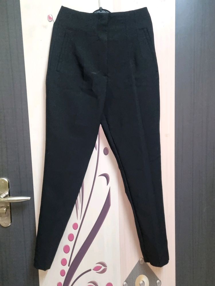 Brand New Zara tapered trouser