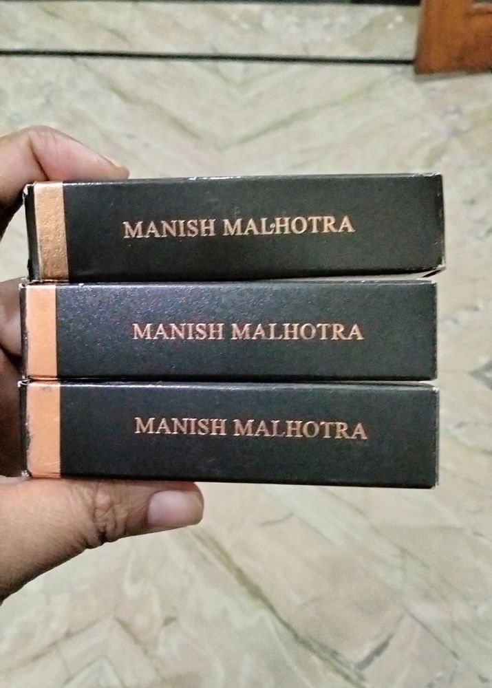 Manish Malhotra Liquid Matte Lipstick