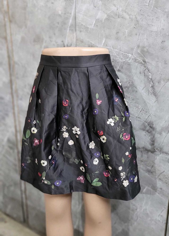 Black Floral Printed Skirt