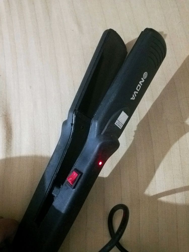 NOVA Hair Straightener /280 Rs In Cash