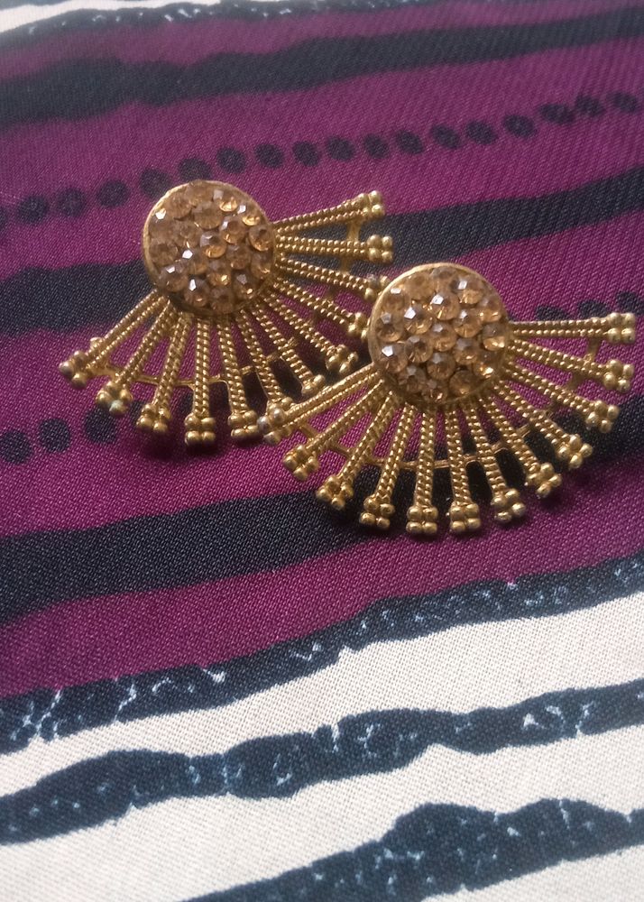 Earrings & studs