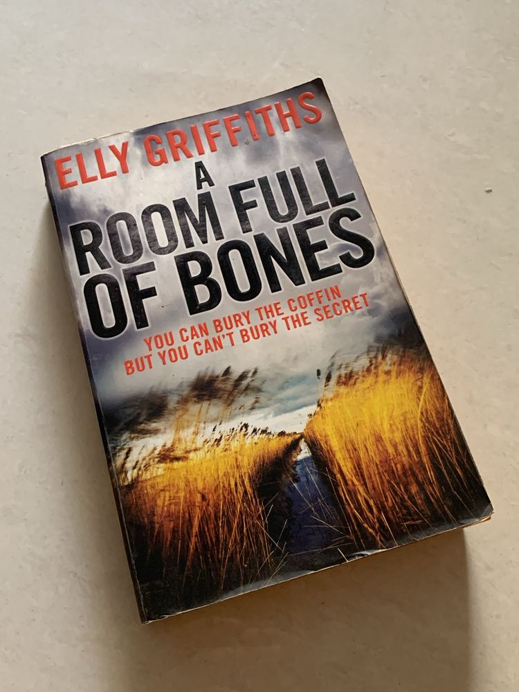 A Room Full Of Bones: Elly Griffiths