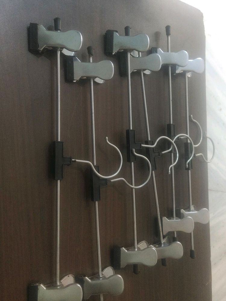 6 Steel Clip Hanger