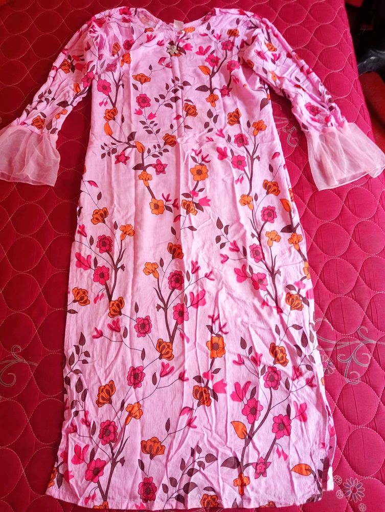 Kurthi Set With Dupatta