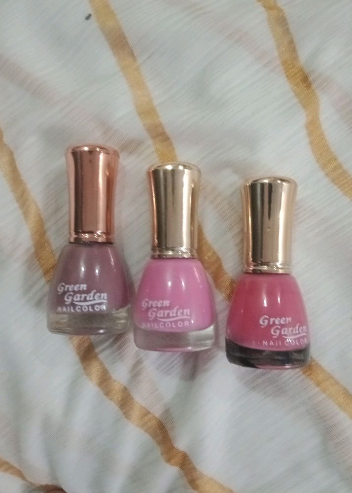 3 Different Colours Nail Polish 💅