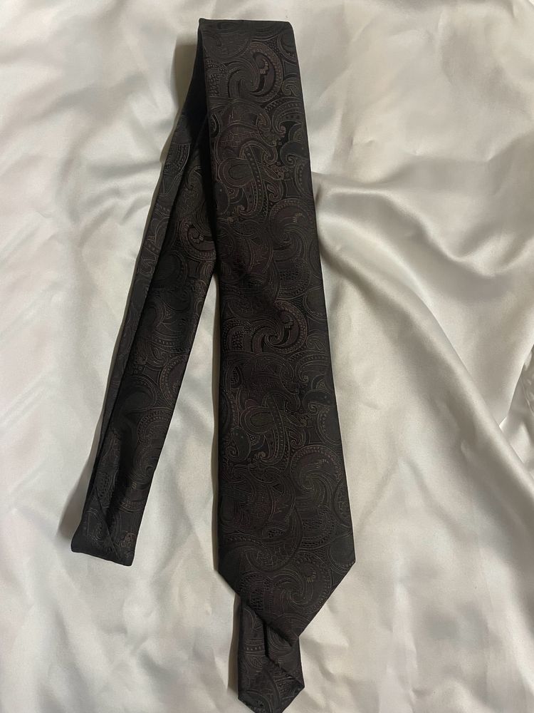 Brown Paisley Print Necktie