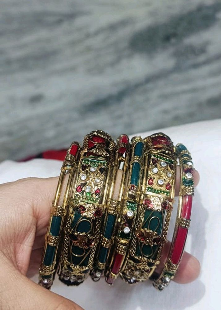 Red & Green Antique Style Metal Bangles