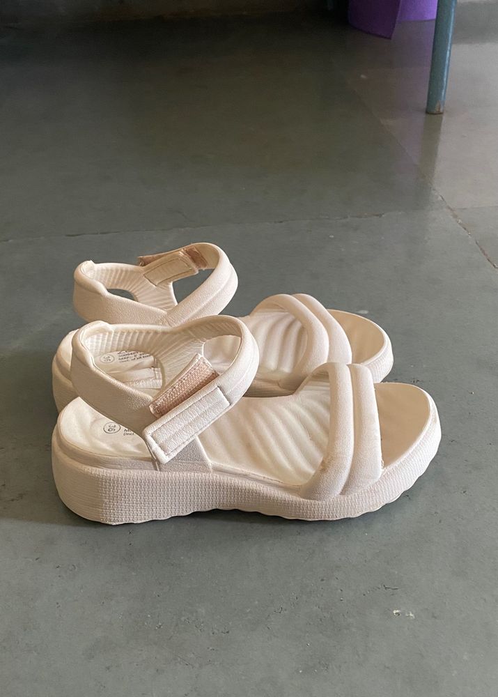 Cream Colour Light Weight Sandal