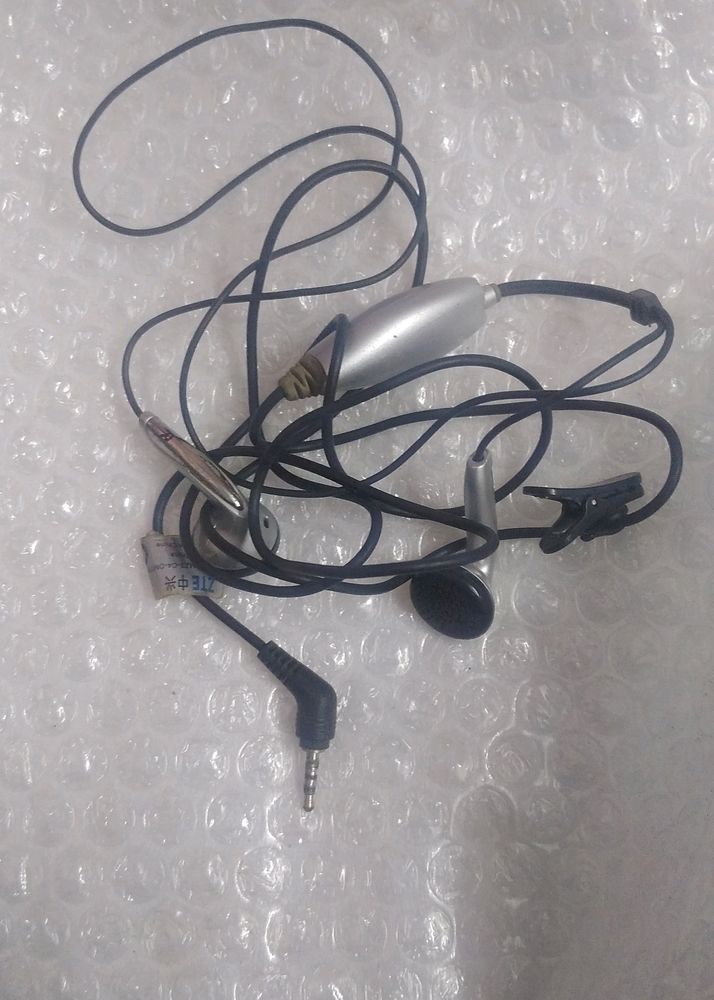 Unused Earphone