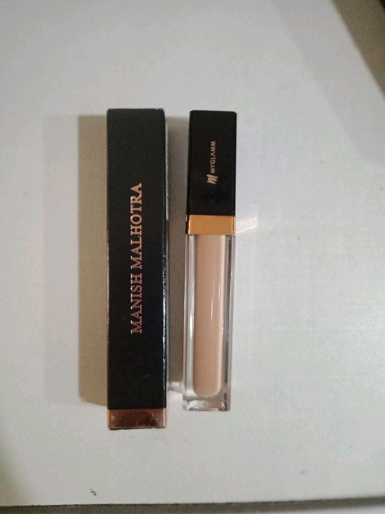 Manish malhotra Concealer