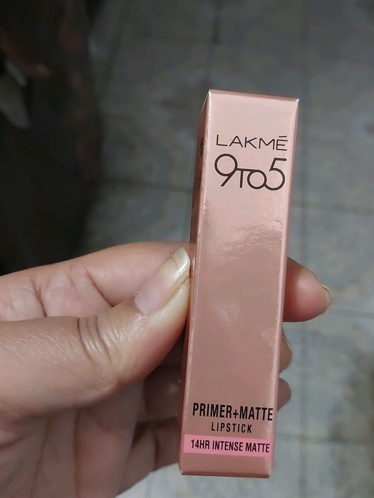 Lakme 9 To 5 Brown Walnut