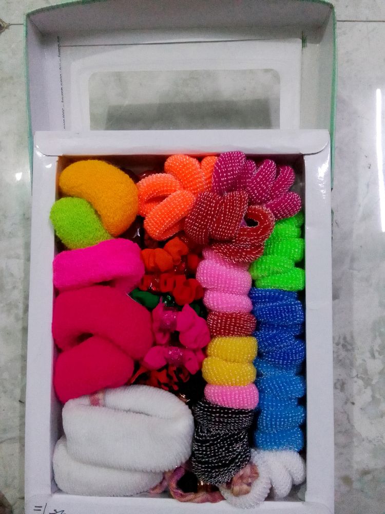 Box Of 100+ Hairties