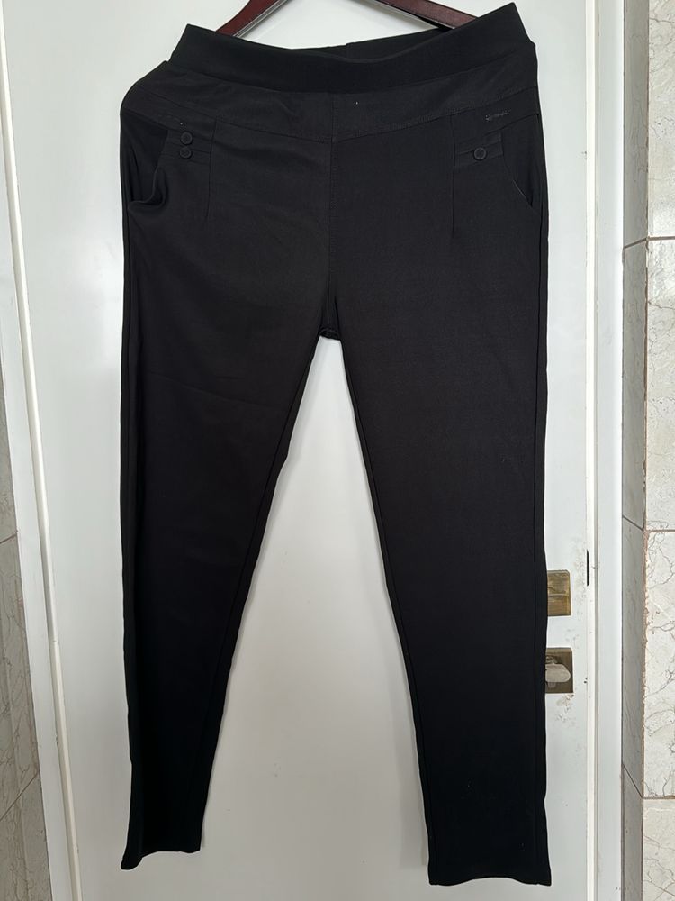 Black Jeggings 30/32 Waist