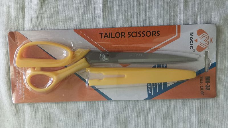 Tailoring scissors