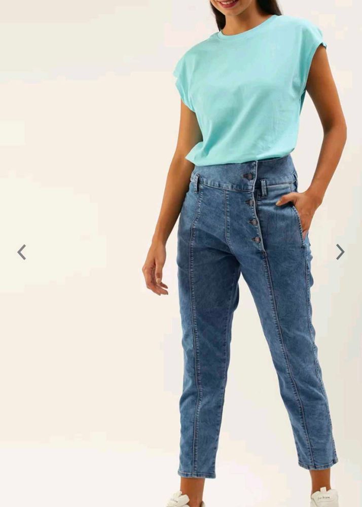 Unique Design.. Blue Denim Jeans For Sale