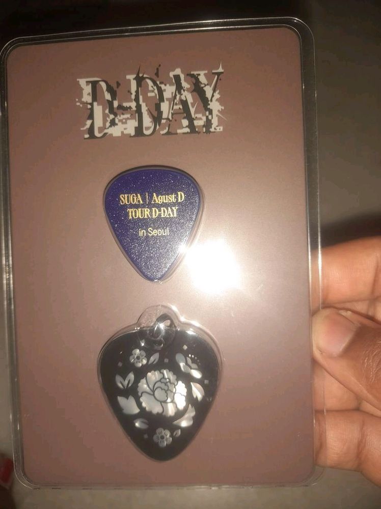 Suga Dday Tour Guitar Picks Offcial