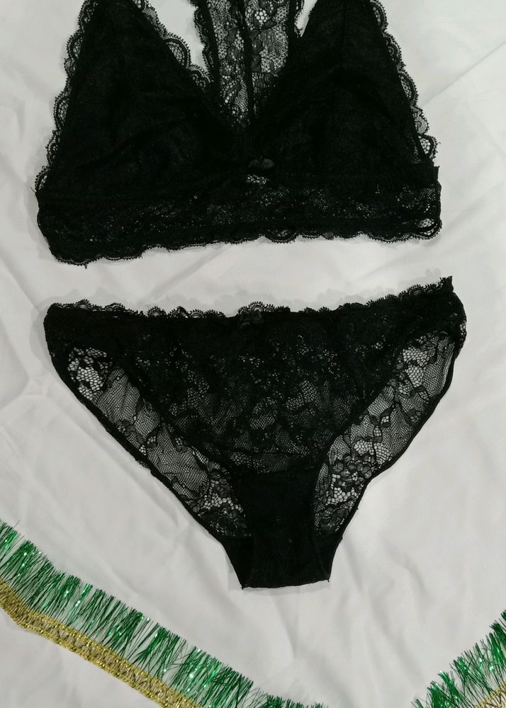 Net Les Bra Panty Set