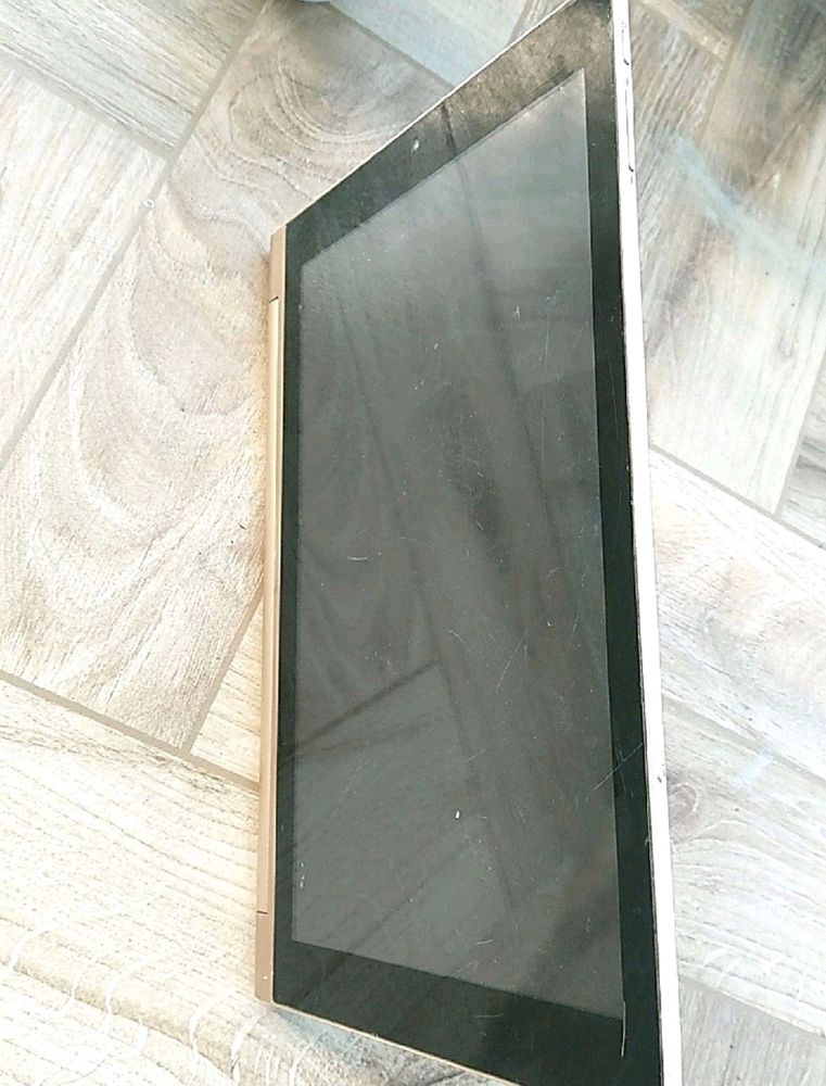 Iball Brace XJ 4g Tab