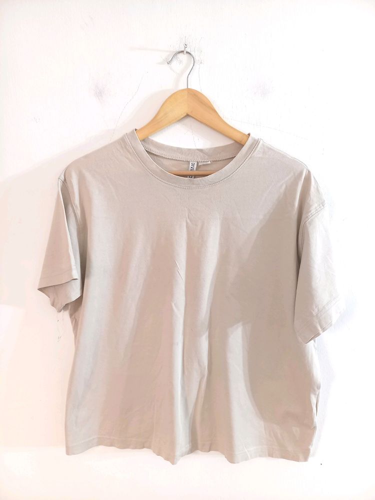 Tan Colored T-shirt (Mens)