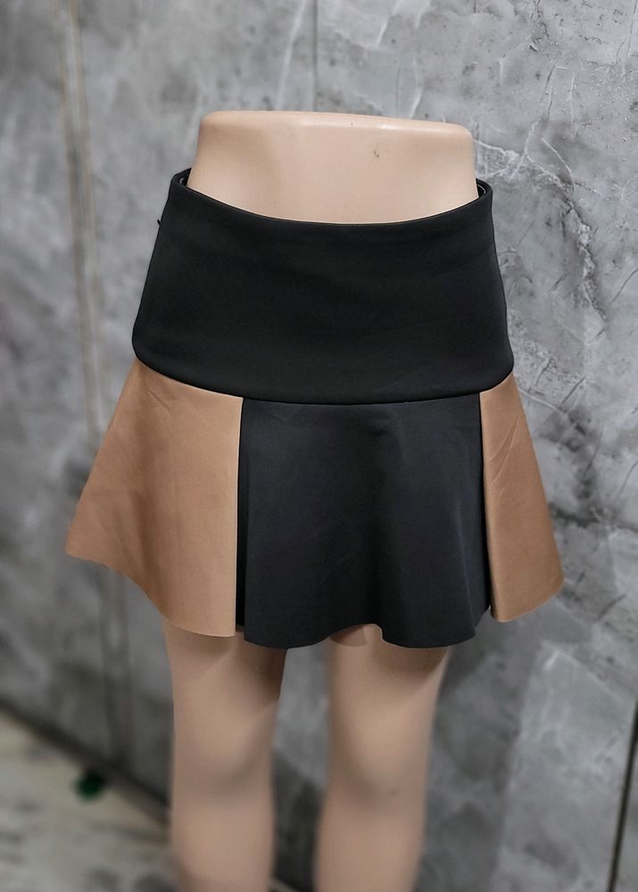 Black/Brown Short Skirt