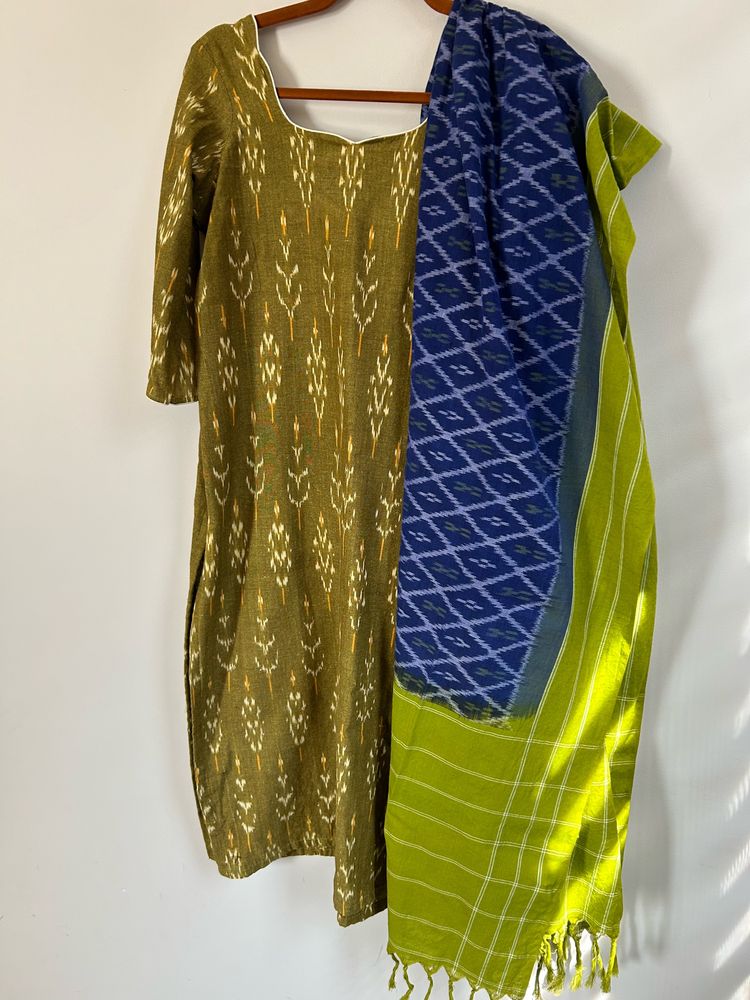 Green Cotton Ikkat Top And Duppata