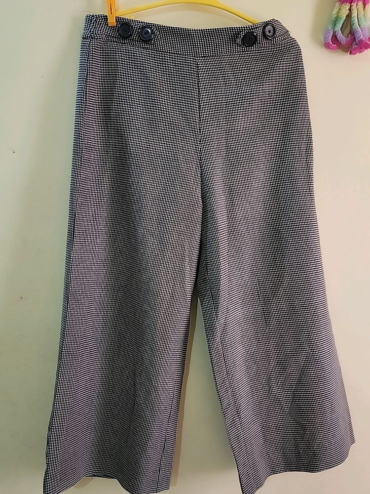 Original WARDROBE Flared Pants