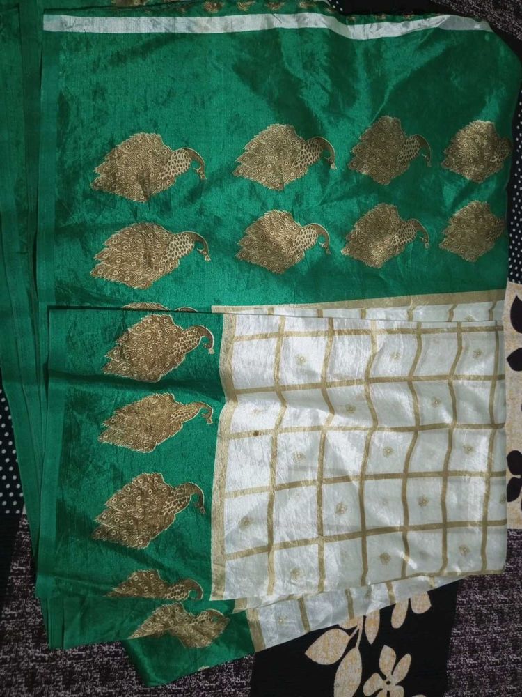 Checked Cotton Silk Graceful Saree