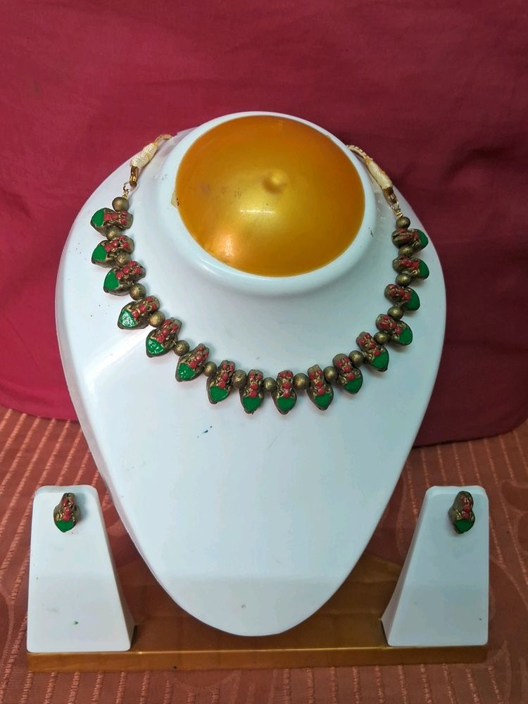 Handmade Terracotta Green Palakka Mala