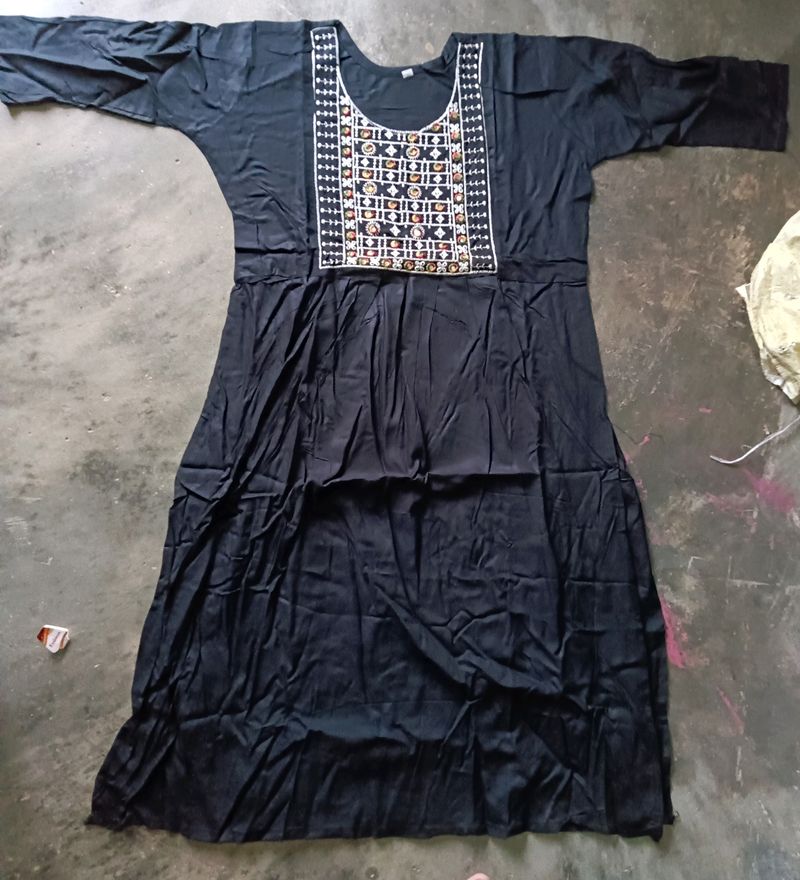 Naira Cut Kurti