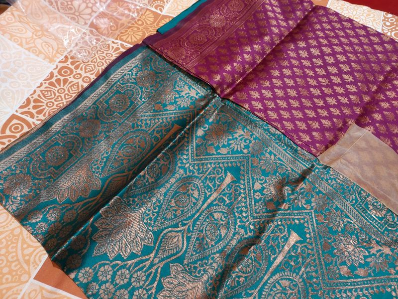 Women's Purple/Wine Colour Saree With Buttas