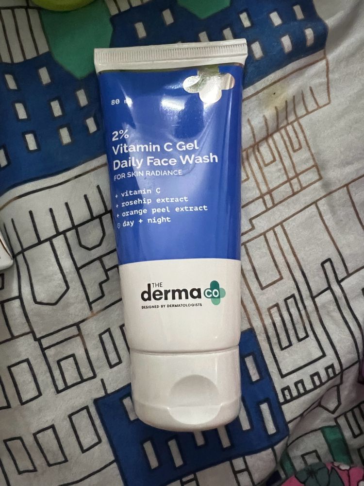 Derma Co Vit C Gel Face Wash