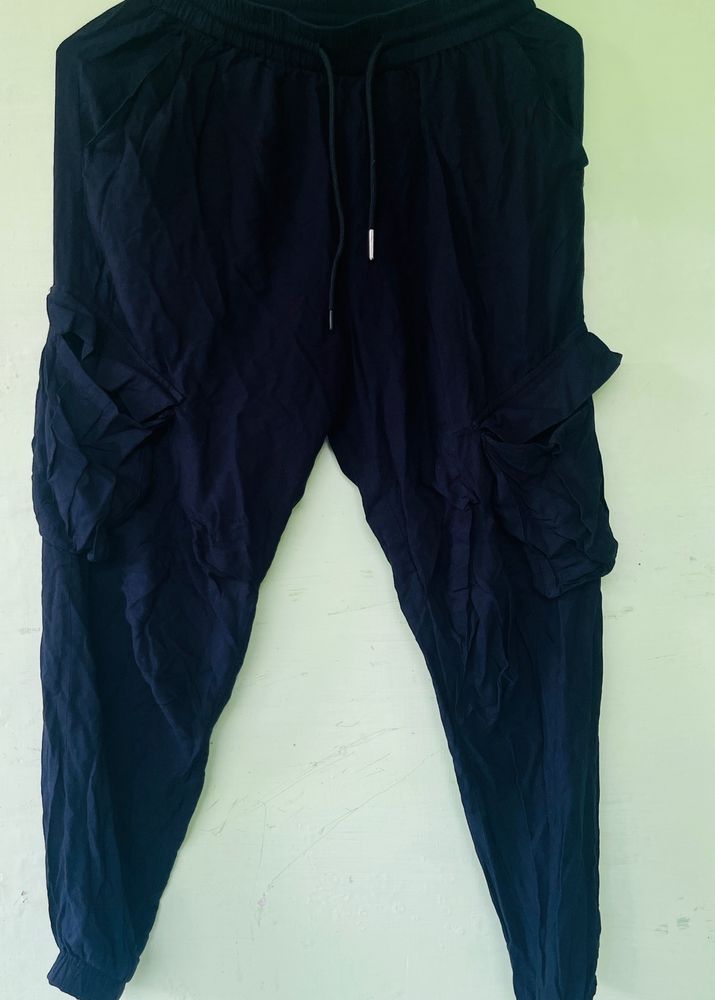 Cargo Lower || Forever 21 || Size-28/30 Waist |