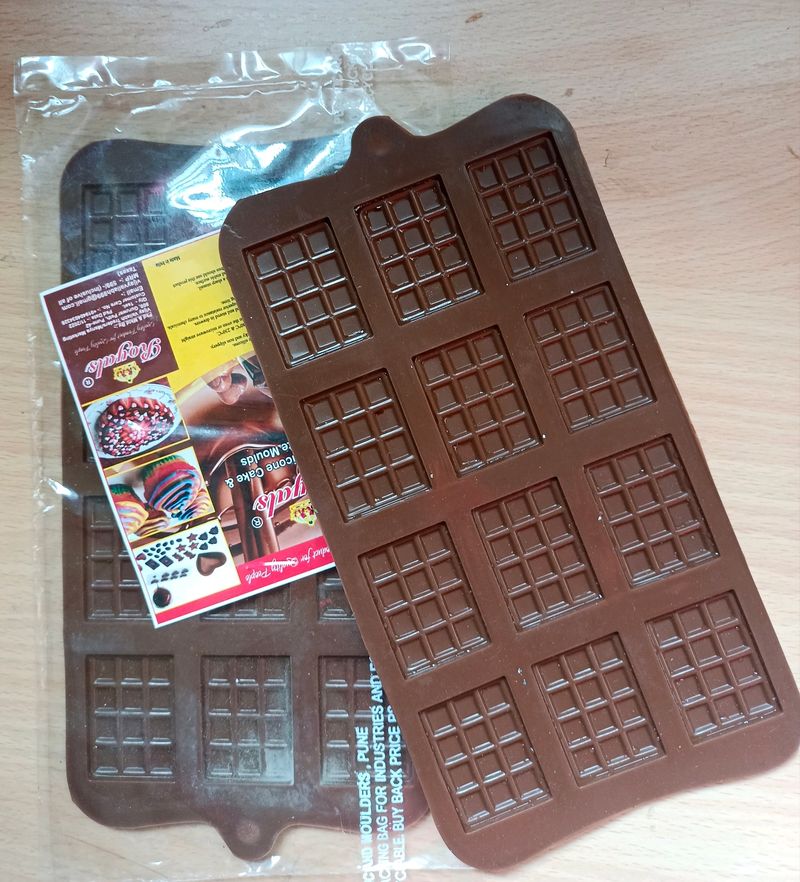 Royals silicone chocolate mould