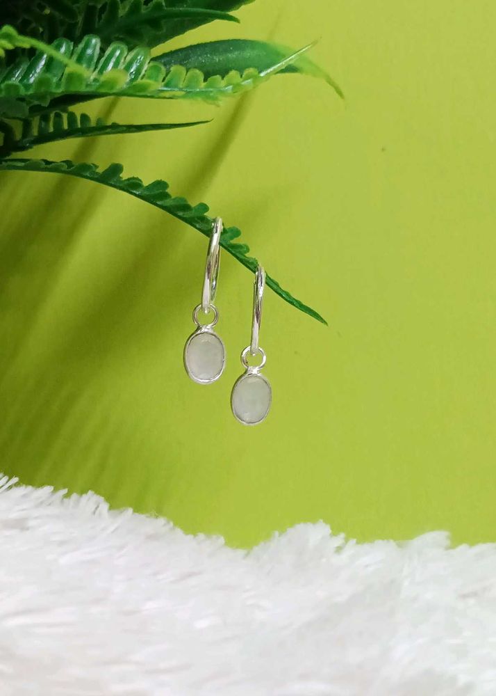 Pure Silver With Moonstone Earing