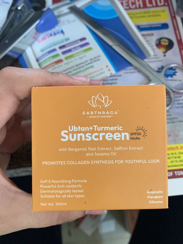 Earthraga Ubtan + Termaric Sunscreen