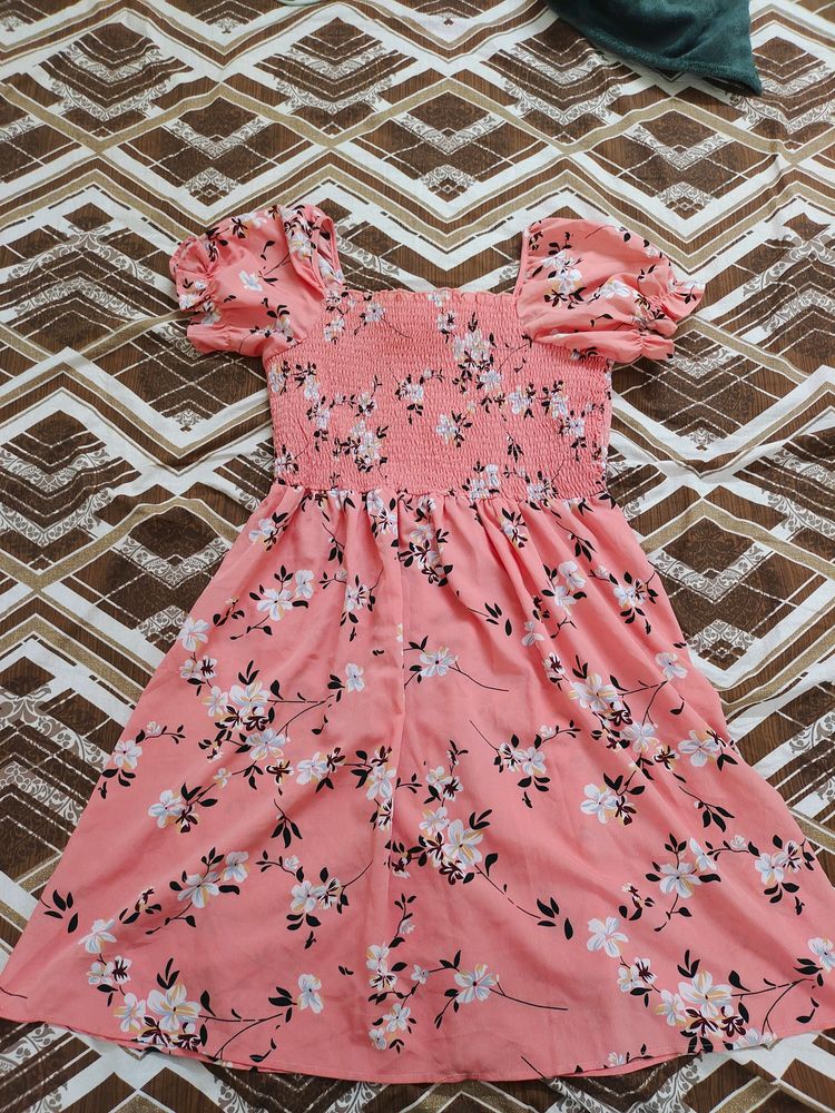 Tokyo talkies CORAL PINK AND WHITE FLORAL DRESS