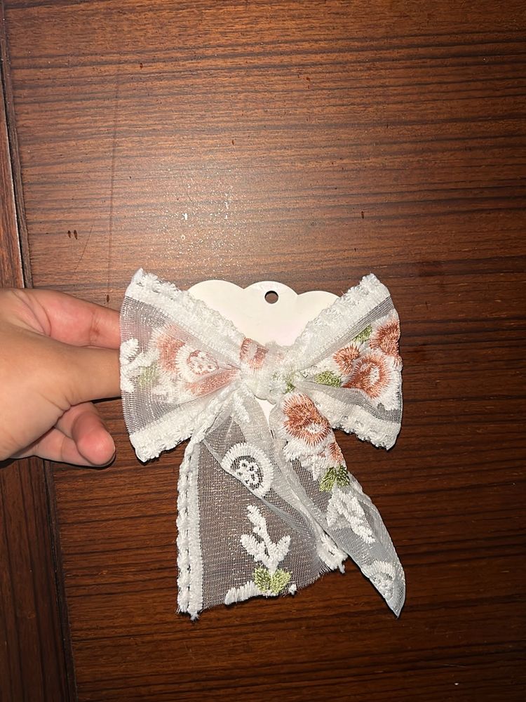 White Bow Hair Clip